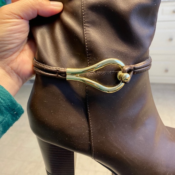 Dexflex Comfort Brown Heeled Boots - Picture 3 of 6